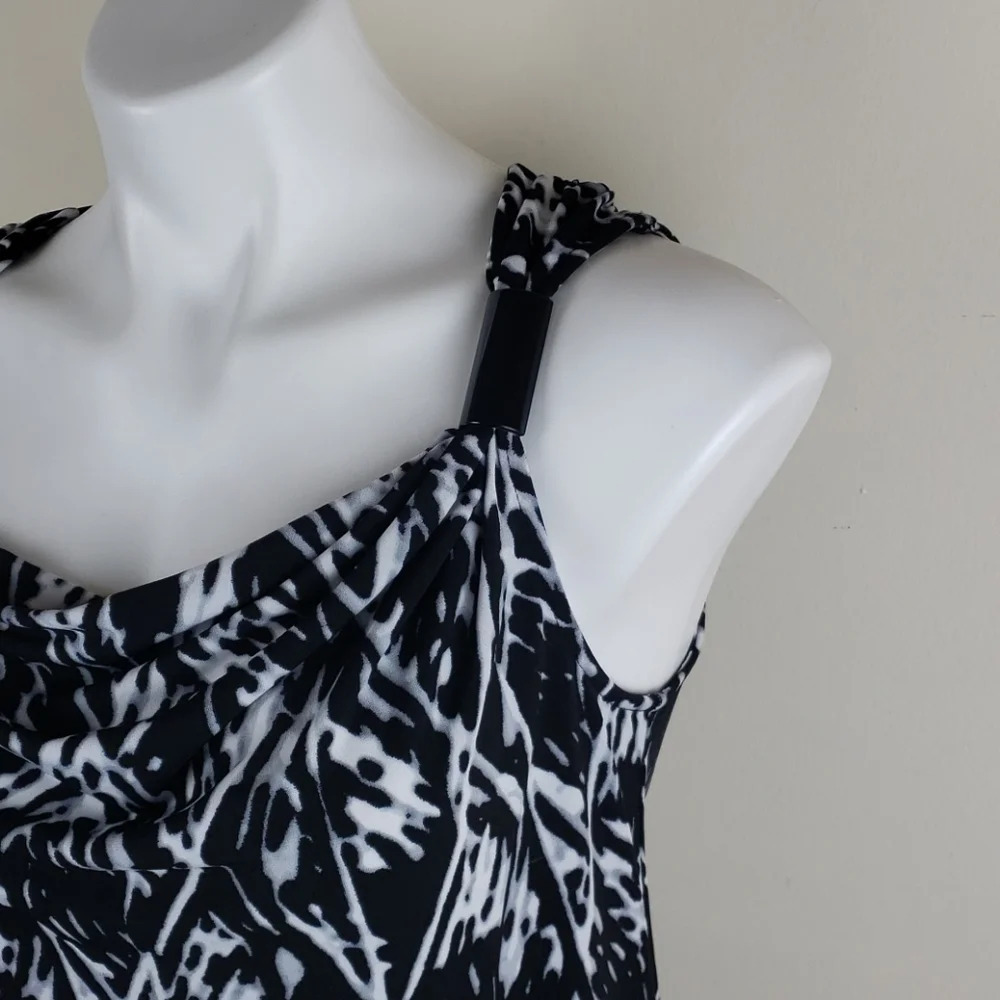Kenneth Cole Black & White Draped Front Tank Top - Picture 7 of 12